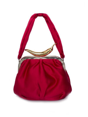 CHILI ON RED BELLA
