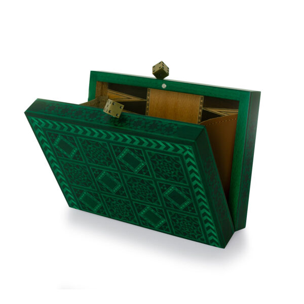 DAMA GREEN