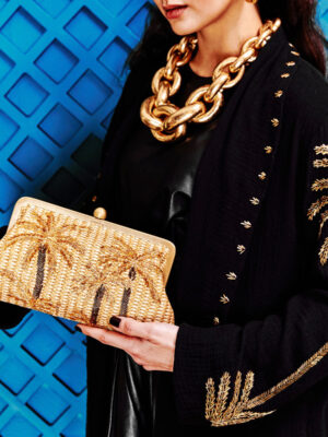 golden-oasis-gold-straw-classic-on-model.jpg