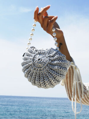 le-coquillage-silver-crochet-on-model.jpg