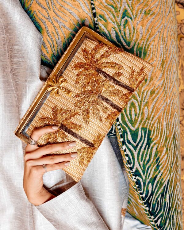 GOLDEN OASIS GOLD STRAW GRACE CLUTCH