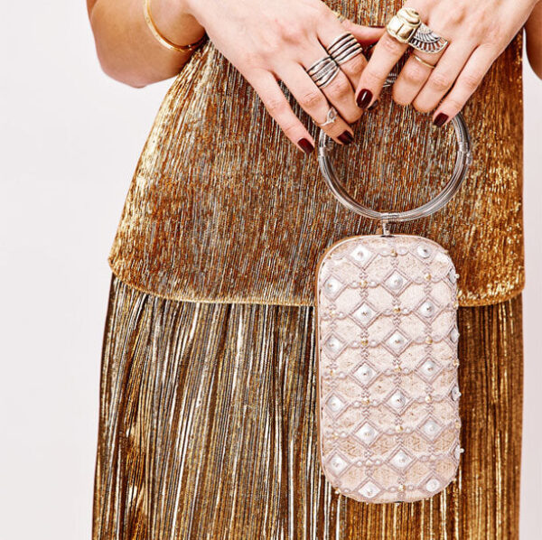 SHIELD  MENOTTES WRISTLET